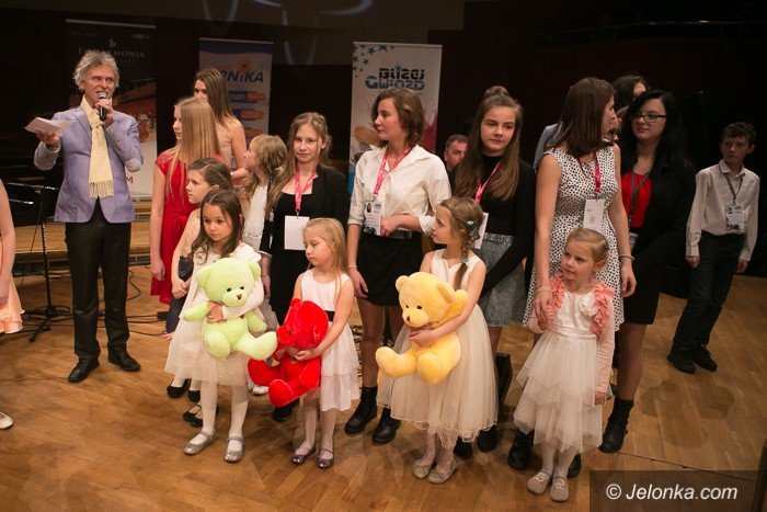wspaniay-koncert-z-gwiazda-i-gwiazdkami-foto-60953