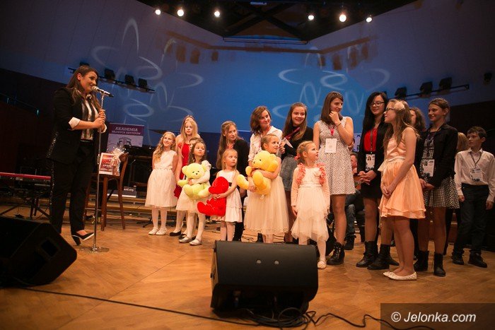 wspaniay-koncert-z-gwiazda-i-gwiazdkami-foto-60953