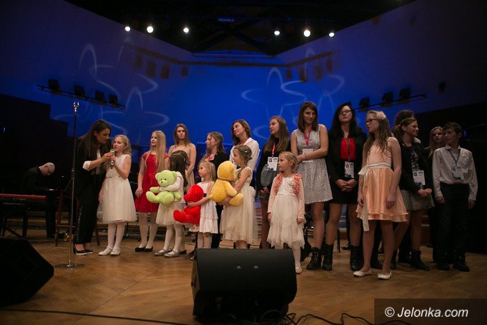 wspaniay-koncert-z-gwiazda-i-gwiazdkami-foto-60953