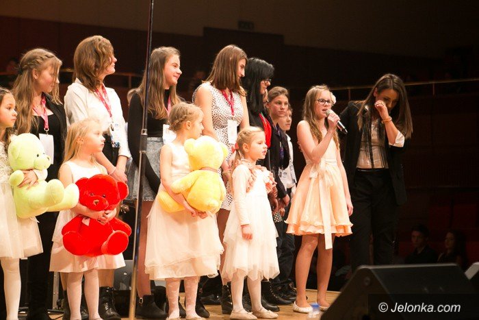 wspaniay-koncert-z-gwiazda-i-gwiazdkami-foto-60953