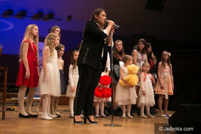 wspaniay-koncert-z-gwiazda-i-gwiazdkami-foto-60953