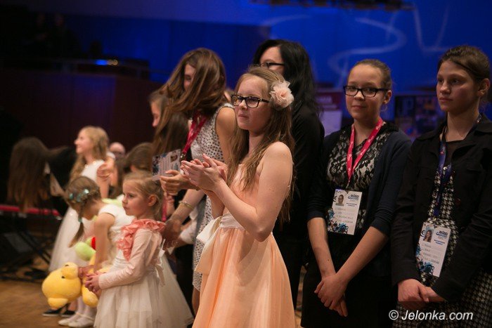 wspaniay-koncert-z-gwiazda-i-gwiazdkami-foto-60953
