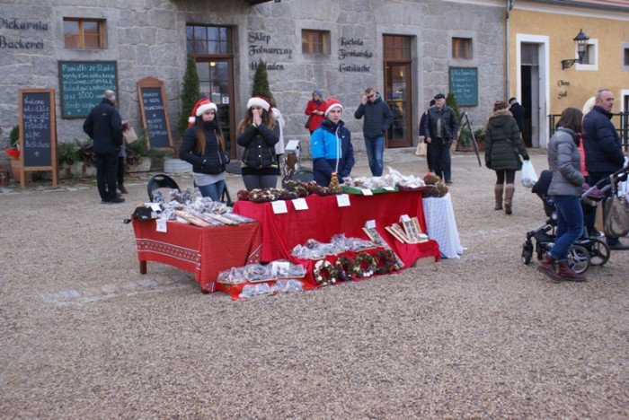kiermasz-adwentowy-w-omnicy-takze-dzisiaj-foto-60973
