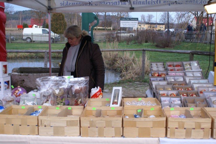 kiermasz-adwentowy-w-omnicy-takze-dzisiaj-foto-60973