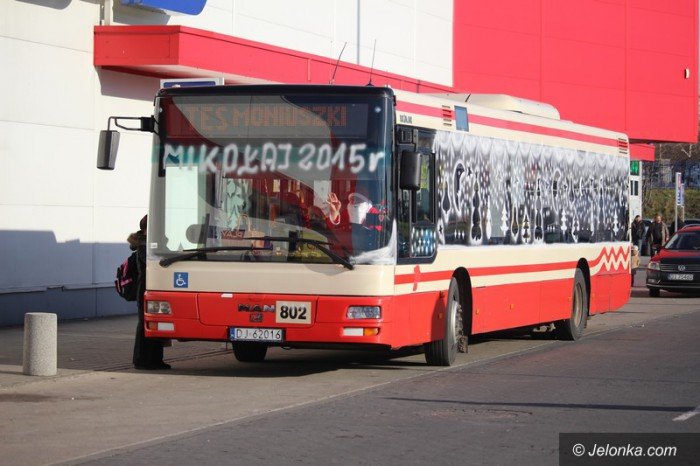 mikoajkowy-autobus-wozi-mieszkancow-foto-60977