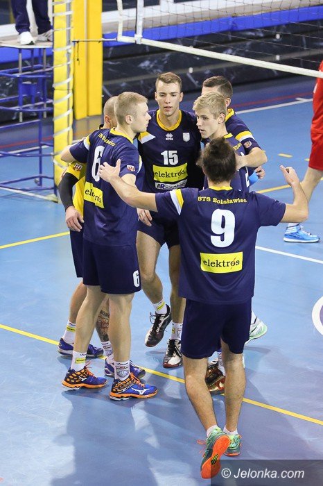 siatkarze-stawili-opor-liderowi-foto-60979