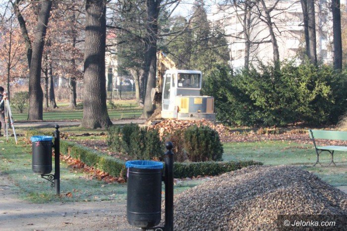 park-zdrojowy-rozkopany-robia-drenaz-foto-60984