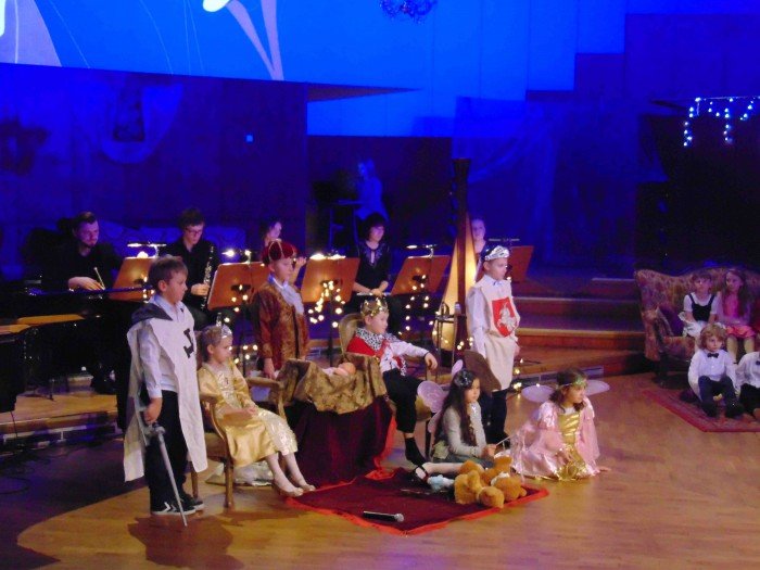 muzyczny-poranek-ze-spiaca-krolewna-i-mikoajem-foto-60986