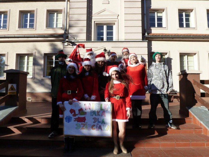 w-wielkiej-pace-wszyscy-i-wszystko-jest-wielkie-foto-60995
