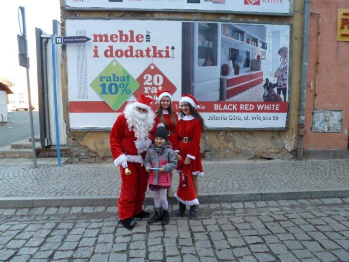w-wielkiej-pace-wszyscy-i-wszystko-jest-wielkie-foto-60995