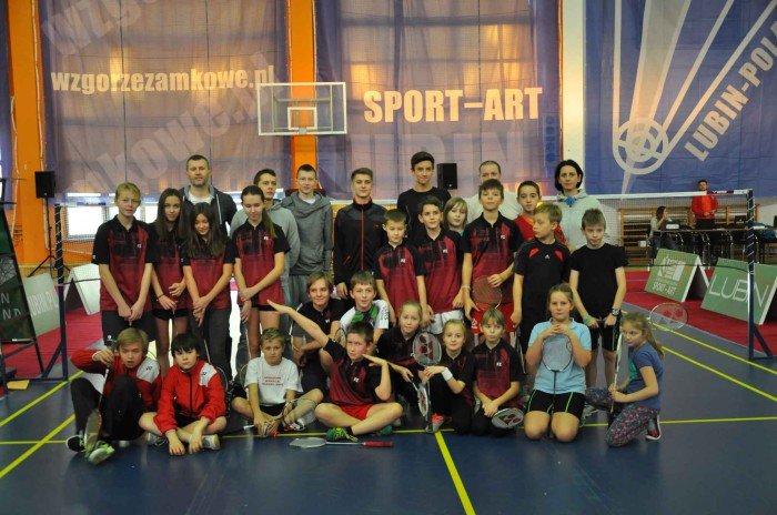 listopadowe-sukcesy-badmintonistow-chojnika-foto-60998