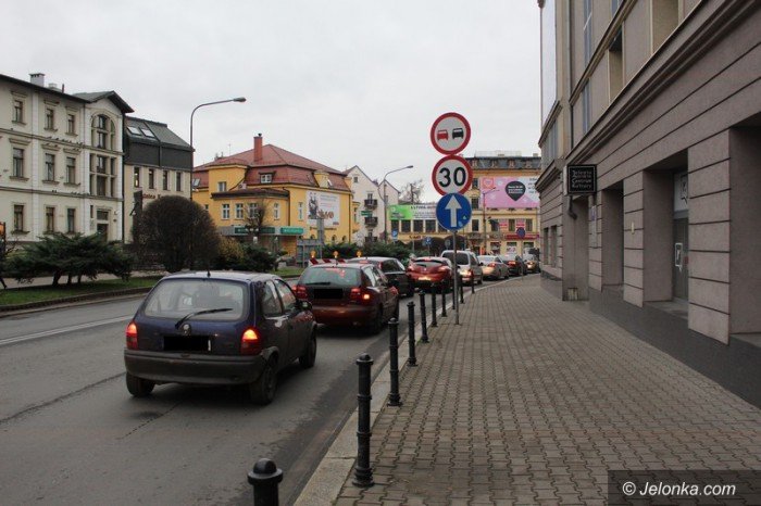 korki-w-centrum-przez-studzienke-foto-61011