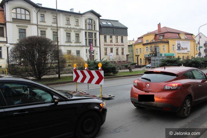 korki-w-centrum-przez-studzienke-foto-61011