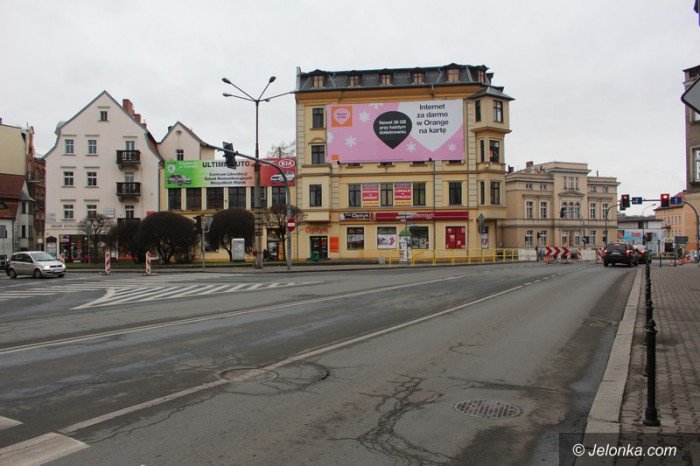 korki-w-centrum-przez-studzienke-foto-61011