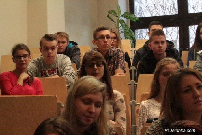 dzien-otwarty-i-targi-kariery-u-ekonomistow-foto-61051
