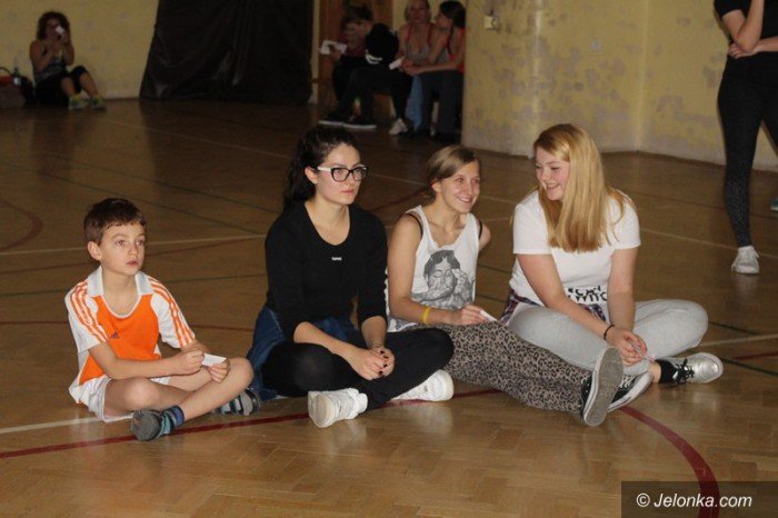 maraton-pisania-listow-zumba-na-znaczki-foto-61104