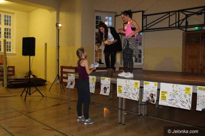 maraton-pisania-listow-zumba-na-znaczki-foto-61104