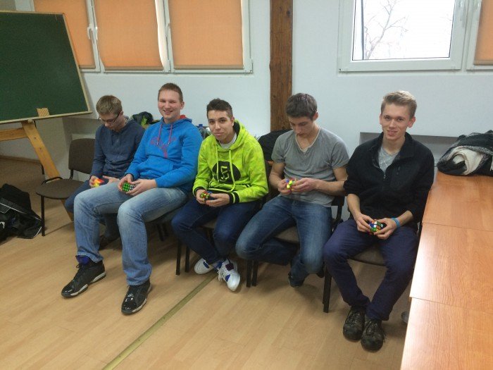 w-norwidzie-zmagali-sie-z-kostka-rubika-foto-61112