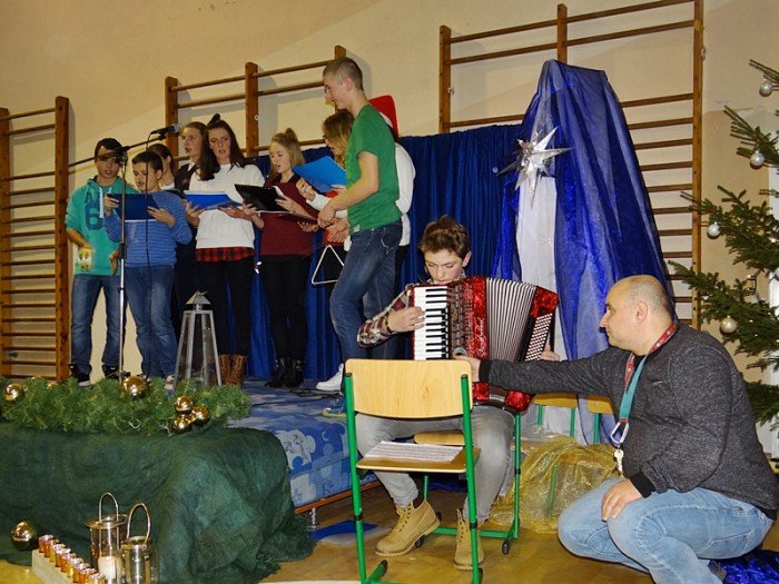 tumy-na-kiermaszu-w-sobieszowie-foto-61114