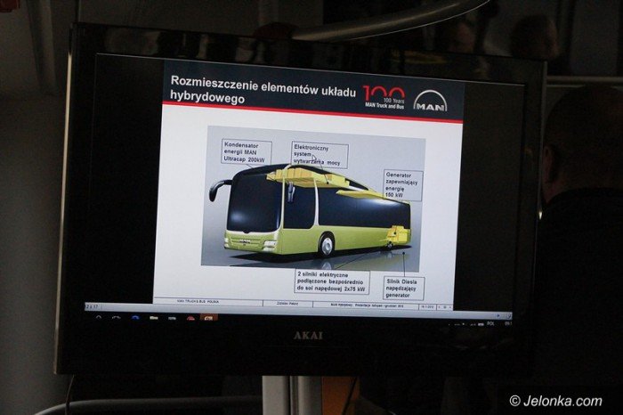 mzk-testuje-hybrydowy-autobus-foto-61138