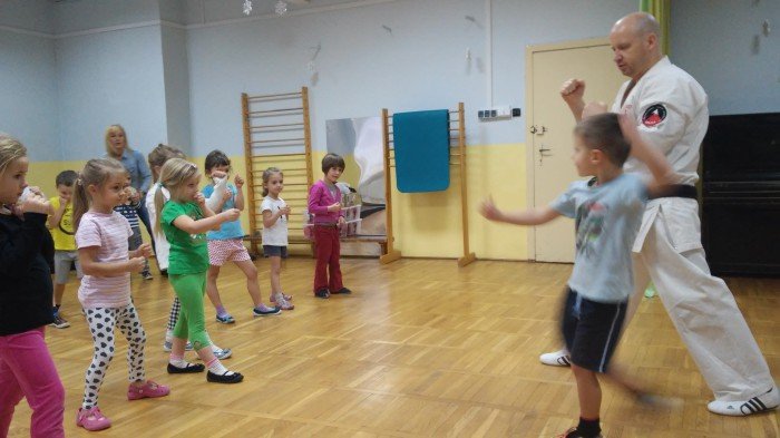zajecia-karate-w-przedszkolu-foto-61172