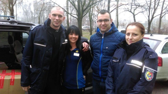 policjanci-w-akcji-v-paczka-dla-bohatera-foto-61202