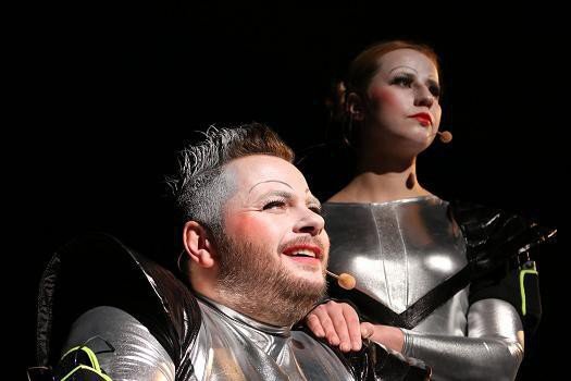 wielka-boska-wycieczka-teatru-im-norwida-foto-61240