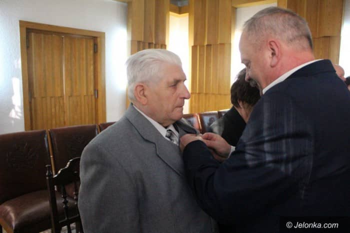 medale-za-dugoletnie-pozycie-mazenskie-wreczone-foto-61289