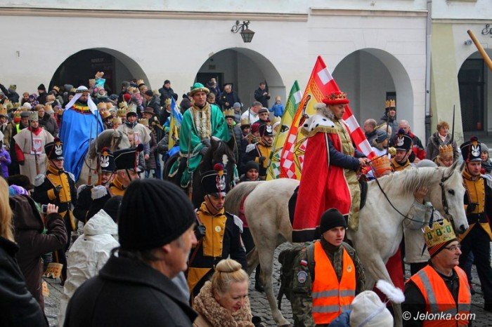 jeleniogorzanie-podazali-sladem-trzech-kroli-foto-61363