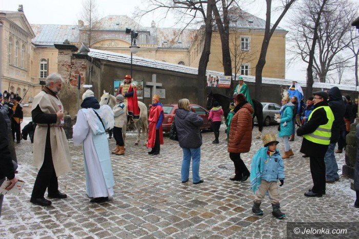 jeleniogorzanie-podazali-sladem-trzech-kroli-foto-61363