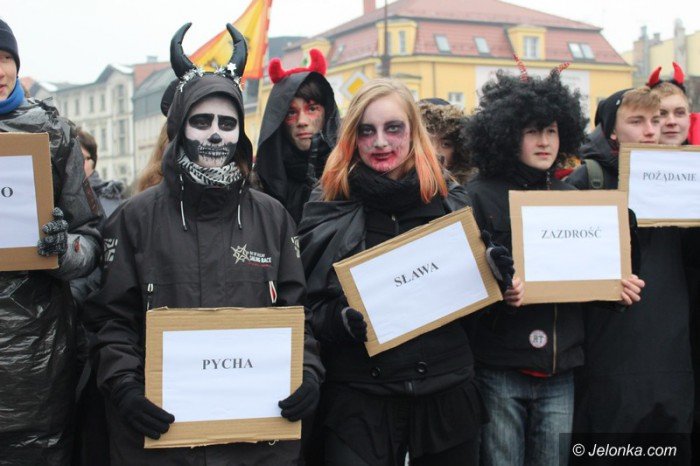 jeleniogorzanie-podazali-sladem-trzech-kroli-foto-61363