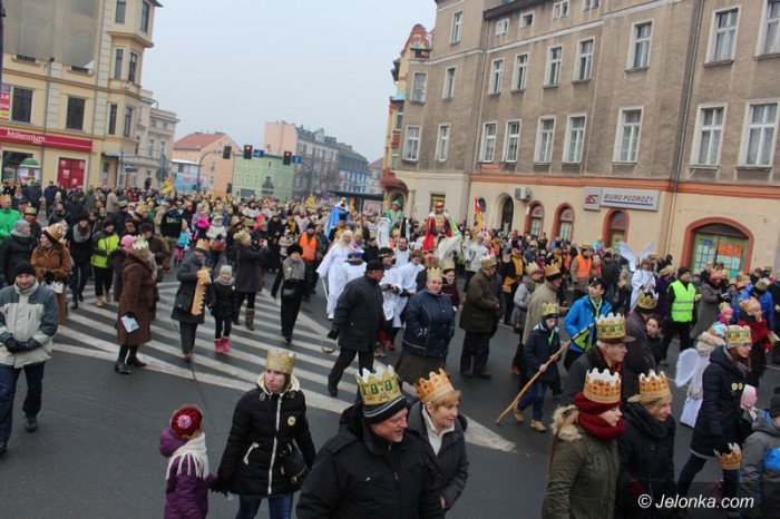jeleniogorzanie-podazali-sladem-trzech-kroli-foto-61363