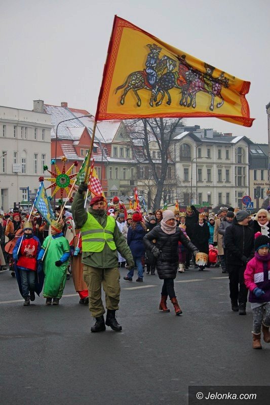 jeleniogorzanie-podazali-sladem-trzech-kroli-foto-61363