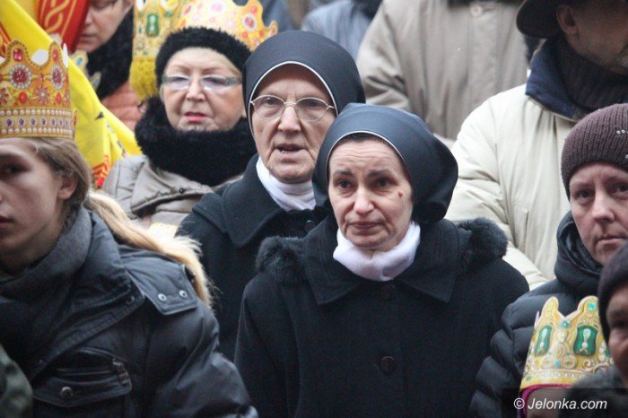 jeleniogorzanie-podazali-sladem-trzech-kroli-foto-61363