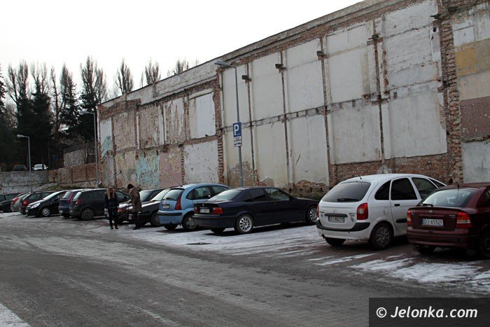 zniknie-odrapana-sciana-przy-wjezdzie-do-netto-foto-61364