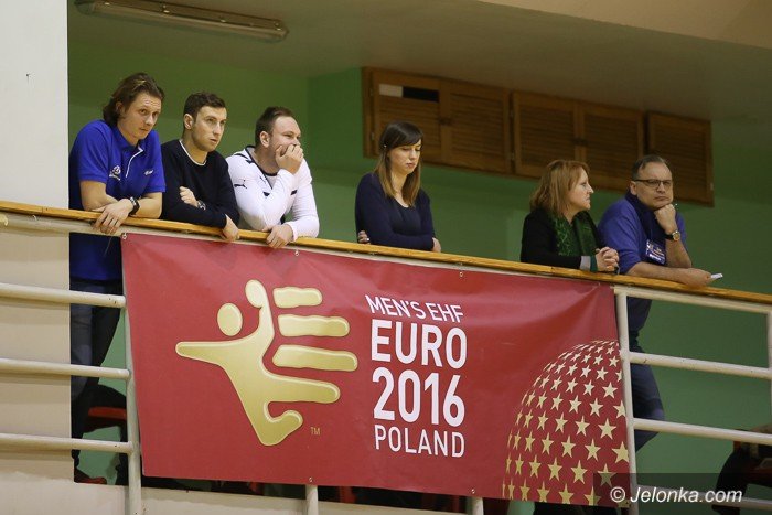 po-starciu-z-mistrzem-z-podniesiona-gowa-foto-61594