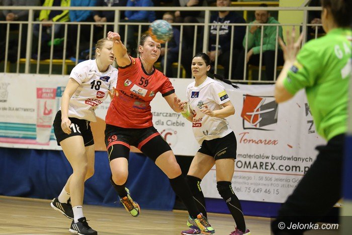po-starciu-z-mistrzem-z-podniesiona-gowa-foto-61594