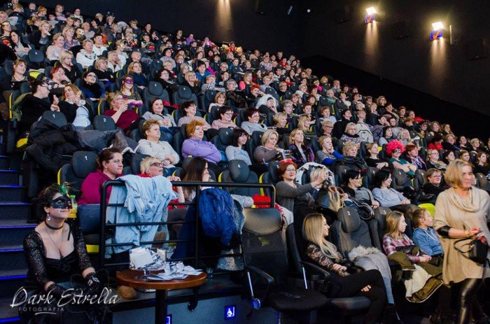 odlotowe-kino-kobiet-na-planecie-singli-61628
