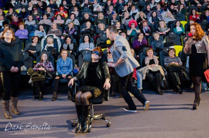 odlotowe-kino-kobiet-na-planecie-singli-61628