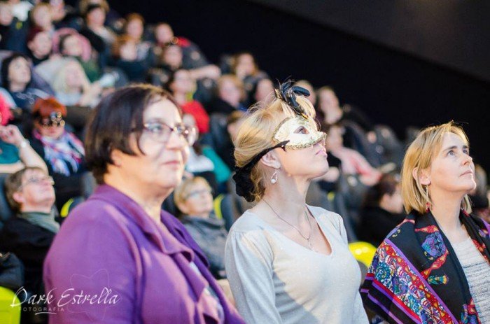 odlotowe-kino-kobiet-na-planecie-singli-61628