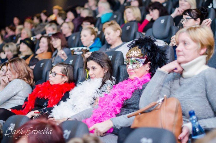 odlotowe-kino-kobiet-na-planecie-singli-61628