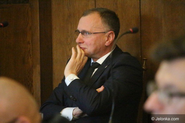 debata-w-sprawie-podwyzki-cen-wody-przerwana-foto-61629