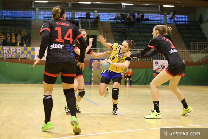 pojedynek-bramkarek-przy-zotniczej-foto-61776
