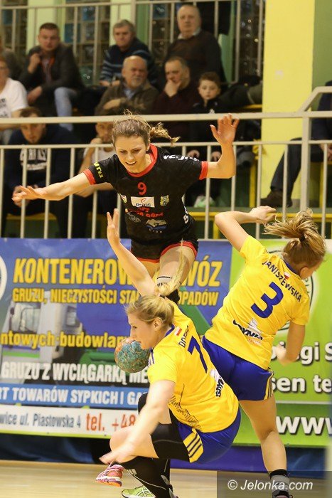 pojedynek-bramkarek-przy-zotniczej-foto-61776