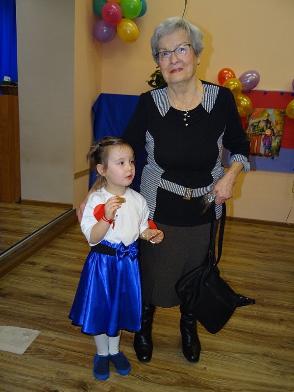 przedszkolaki-ugosciy-swoje-babcie-i-dziadkow-foto-61784