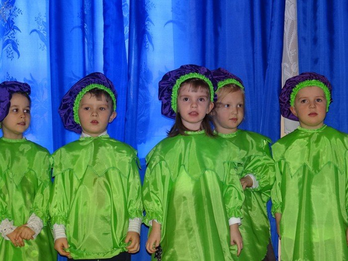 przedszkolaki-ugosciy-swoje-babcie-i-dziadkow-foto-61784