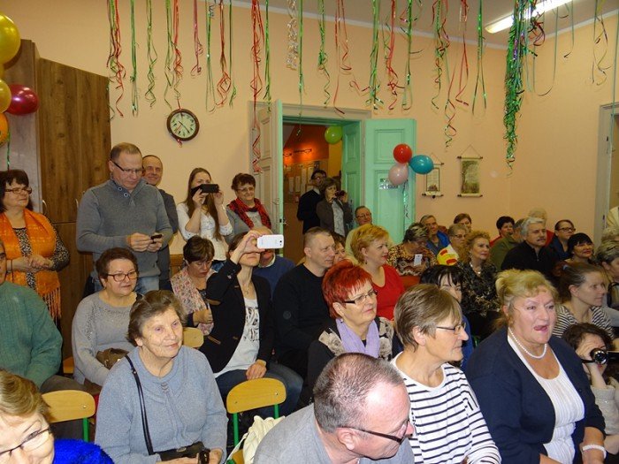przedszkolaki-ugosciy-swoje-babcie-i-dziadkow-foto-61784