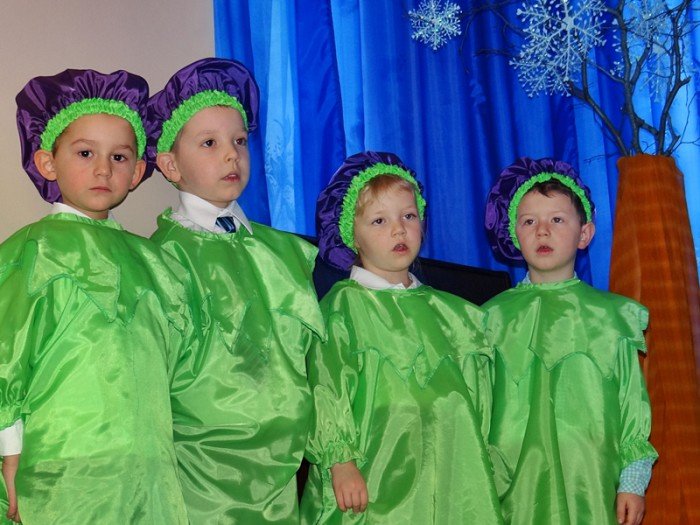 przedszkolaki-ugosciy-swoje-babcie-i-dziadkow-foto-61784