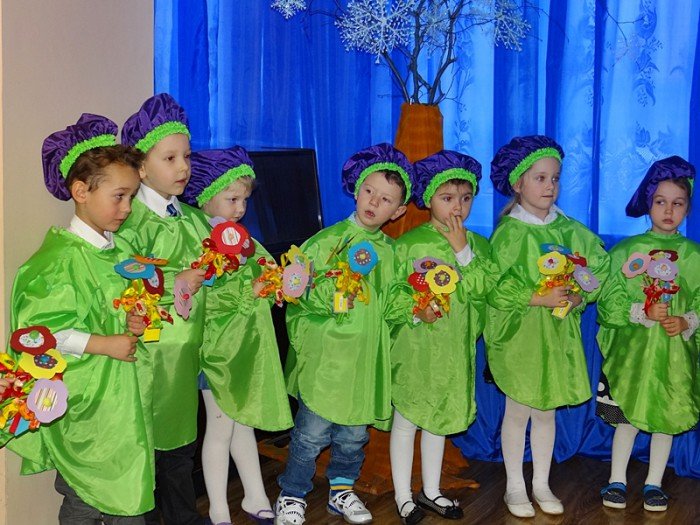 przedszkolaki-ugosciy-swoje-babcie-i-dziadkow-foto-61784