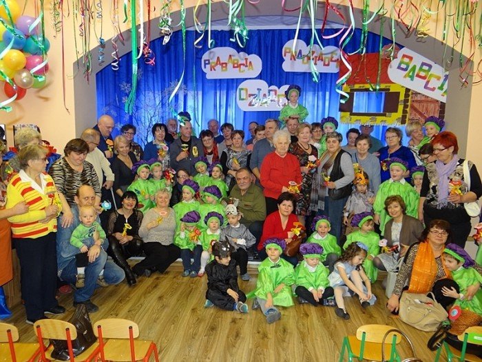 przedszkolaki-ugosciy-swoje-babcie-i-dziadkow-foto-61784